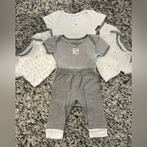 Burt’s Bees Baby Essentials Bundle - 100% Organic Cotton